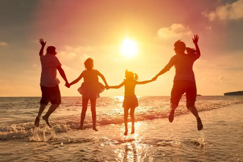 bg-family-beach